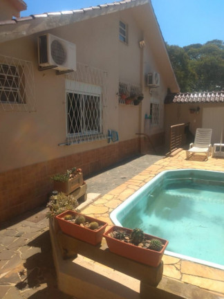 Imóvel com 4 Quartos à Venda,  em Santa Tereza - Porto Alegre