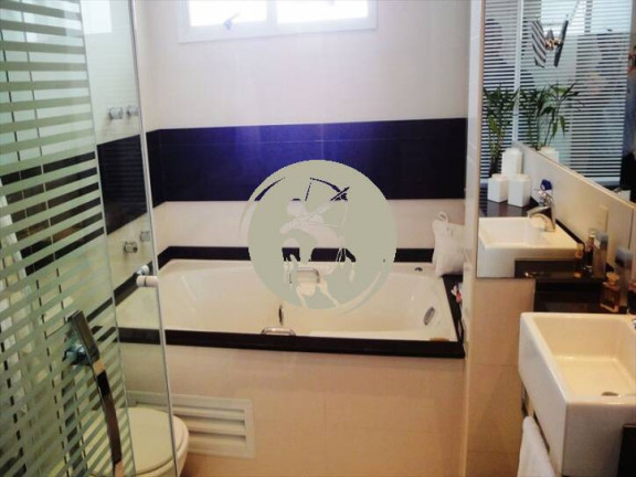 Imagem Apartamento com 3 Quartos à Venda, 220 m² em Gonzaga - Santos Imagem Apartamento com 3 Quartos à Venda, 220 m² em Gonzaga - Santos