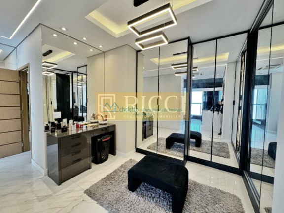 Imagem Imóvel com 4 Quartos à Venda, 450 m² em Gonzaga - Santos Imagem Imóvel com 4 Quartos à Venda, 450 m² em Gonzaga - Santos