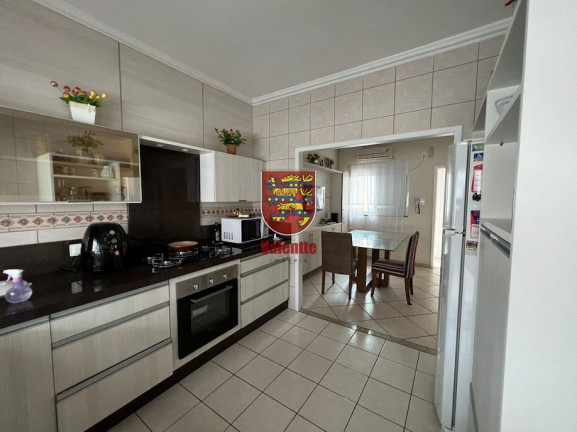 Imagem Casa com 3 Quartos à Venda, em Jardim Atlântico - Florianópolis Imagem Casa com 3 Quartos à Venda, em Jardim Atlântico - Florianópolis