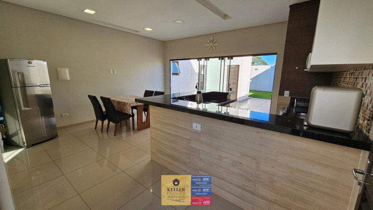 Imagem Casa com 3 Quartos à Venda, 190 m² em Jardim Eliza Ii - Foz Do Iguaçu