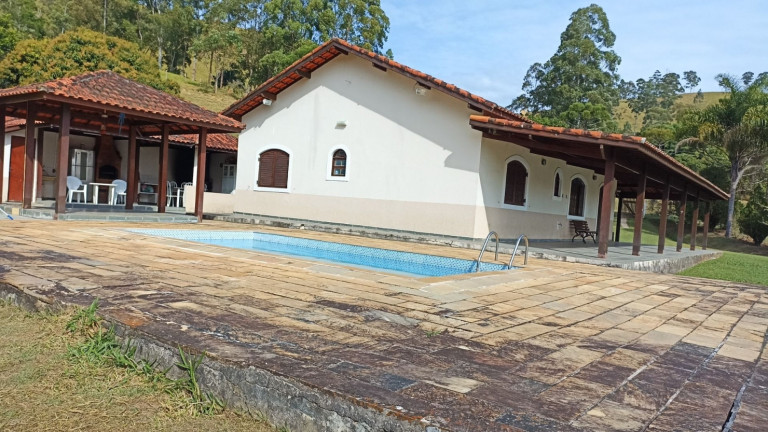 Chácara com 3 Quartos à Venda, 200 m² em Canaã - Jambeiro