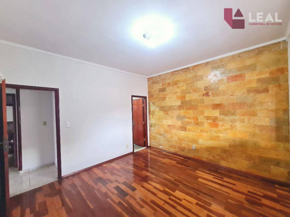 Imagem Casa com 3 Quartos à Venda, 250 m² em Esplanada - Pouso Alegre Imagem Casa com 3 Quartos à Venda, 250 m² em Esplanada - Pouso Alegre