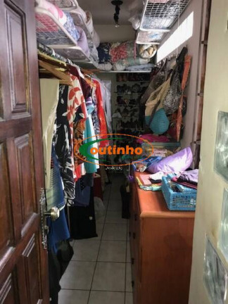 Imagem Casa com 4 Quartos à Venda, 201 m² em Tijuca - Rio De Janeiro Imagem Casa com 4 Quartos à Venda, 201 m² em Tijuca - Rio De Janeiro