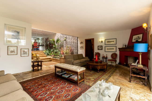 Imagem Sobrado com 4 Quartos à Venda, 624 m² em Butantã - São Paulo Imagem Sobrado com 4 Quartos à Venda, 624 m² em Butantã - São Paulo