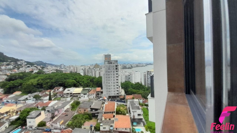 Imagem Apartamento com 3 Quartos à Venda, 123 m² em Agronômica - Florianópolis Imagem Apartamento com 3 Quartos à Venda, 123 m² em Agronômica - Florianópolis