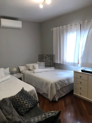 Imagem Casa com 4 Quartos à Venda, 310 m² em Alphaville - Santana De Parnaíba Imagem Casa com 4 Quartos à Venda, 310 m² em Alphaville - Santana De Parnaíba