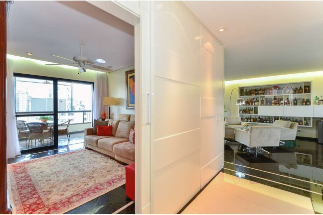 Imagem Apartamento com 3 Quartos à Venda, 250 m² em Moema - São Paulo Imagem Apartamento com 3 Quartos à Venda, 250 m² em Moema - São Paulo