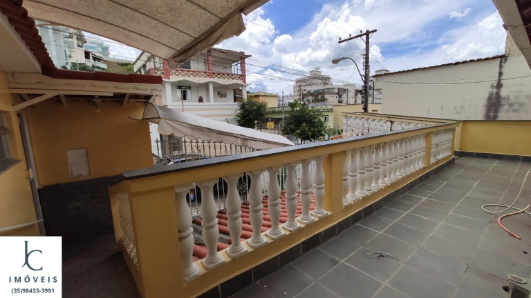 Imagem Casa com 3 Quartos à Venda, 178 m² em Centro - São Lourenço Imagem Casa com 3 Quartos à Venda, 178 m² em Centro - São Lourenço