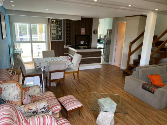 Sobrado com 3 Quartos à Venda, 117 m² em Alto Petrópolis - Porto Alegre