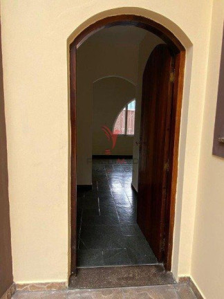 Imagem Casa com 4 Quartos à Venda, 343 m² em Centro - Ribeirão Pires Imagem Casa com 4 Quartos à Venda, 343 m² em Centro - Ribeirão Pires