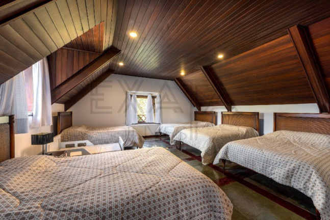 Imagem Casa com 5 Quartos à Venda, 650 m² em Jardim Manancial - Campos Do Jordão Imagem Casa com 5 Quartos à Venda, 650 m² em Jardim Manancial - Campos Do Jordão