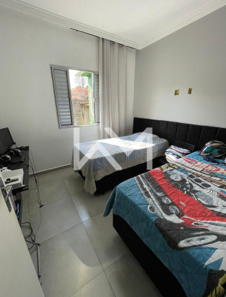 Imagem Casa com 3 Quartos à Venda, 98 m² em Jardim Adriana - Guarulhos Imagem Casa com 3 Quartos à Venda, 98 m² em Jardim Adriana - Guarulhos