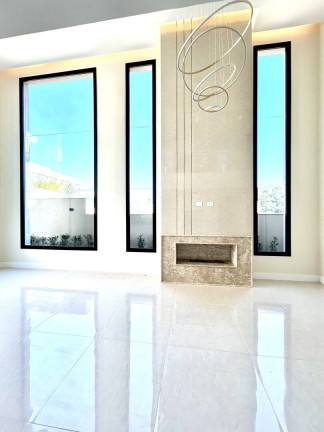 Imagem Casa com 4 Quartos à Venda, 302 m² em Alphaville - Santana De Parnaíba