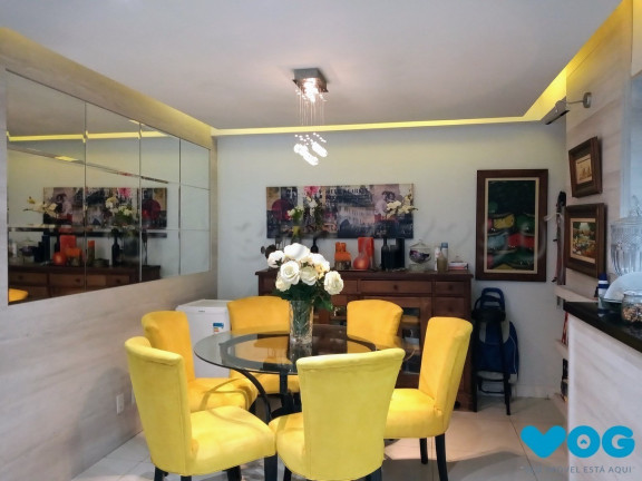 Imagem Imóvel com 3 Quartos à Venda, 73 m² em Jardim Sabará - Porto Alegre Imagem Imóvel com 3 Quartos à Venda, 73 m² em Jardim Sabará - Porto Alegre