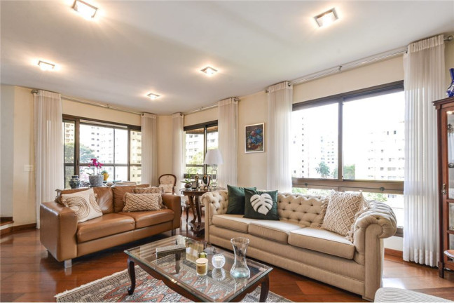 Imagem Apartamento com 3 Quartos à Venda, 193 m² em Moema - São Paulo Imagem Apartamento com 3 Quartos à Venda, 193 m² em Moema - São Paulo