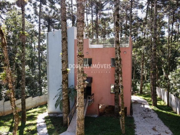 Imagem Casa com 3 Quartos à Venda, 190 m² em Região Do Parque Pedra Do Baú - Campos Do Jordão Imagem Casa com 3 Quartos à Venda, 190 m² em Região Do Parque Pedra Do Baú - Campos Do Jordão