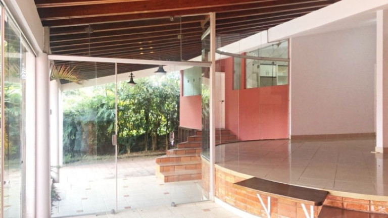 Imagem Casa com 4 Quartos à Venda, 450 m² em Chácara São João - Carapicuíba Imagem Casa com 4 Quartos à Venda, 450 m² em Chácara São João - Carapicuíba