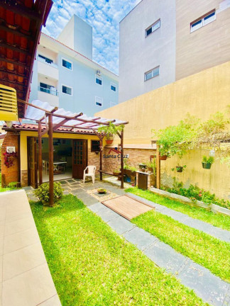 Imagem Casa com 4 Quartos à Venda, 450 m² em Ingleses Do Rio Vermelho - Florianópolis Imagem Casa com 4 Quartos à Venda, 450 m² em Ingleses Do Rio Vermelho - Florianópolis