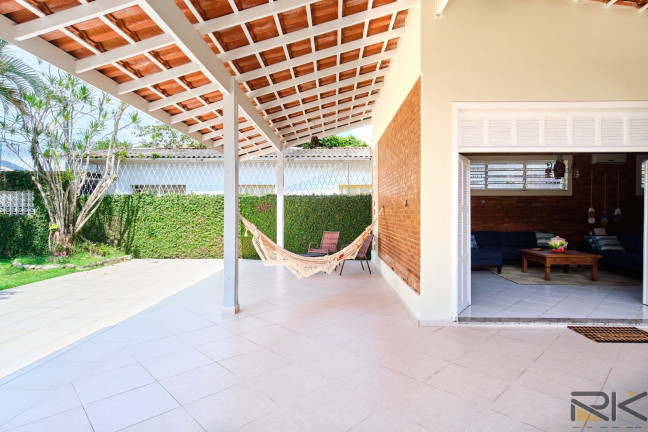 Imagem Casa com 3 Quartos à Venda, 218 m² em Centro - Ubatuba