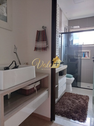 Imagem Casa com 3 Quartos à Venda, 278 m² em Vila Zezé - Jacareí Imagem Casa com 3 Quartos à Venda, 278 m² em Vila Zezé - Jacareí