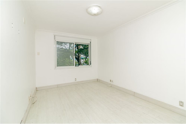 Imagem Imóvel com 2 Quartos à Venda, em Petrópolis - Porto Alegre Imagem Imóvel com 2 Quartos à Venda, em Petrópolis - Porto Alegre