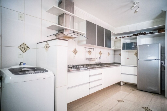 Imagem Apartamento com 3 Quartos à Venda, 255 m² em Jardim Itu - Porto Alegre Imagem Apartamento com 3 Quartos à Venda, 255 m² em Jardim Itu - Porto Alegre