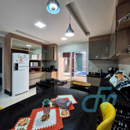 Imagem Sobrado com 3 Quartos à Venda, 150 m² em Villa Di Cesar - Mogi Das Cruzes Imagem Sobrado com 3 Quartos à Venda, 150 m² em Villa Di Cesar - Mogi Das Cruzes