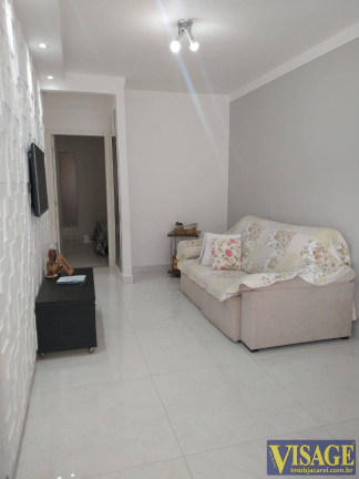 Imagem Casa com 3 Quartos à Venda,  em Cid. Salvador - Jacareí