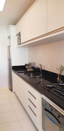 Imagem Apartamento com 3 Quartos à Venda, 77 m² em Mercês - Curitiba