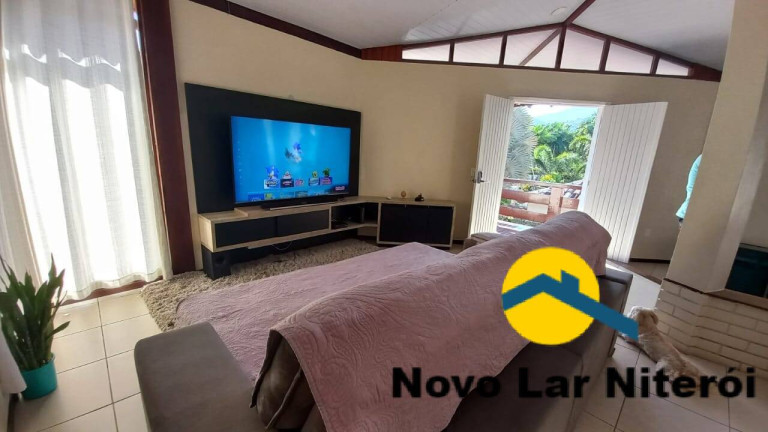 Imagem Casa de Condomínio com 3 Quartos à Venda, 290 m² em Piratininga - Niterói