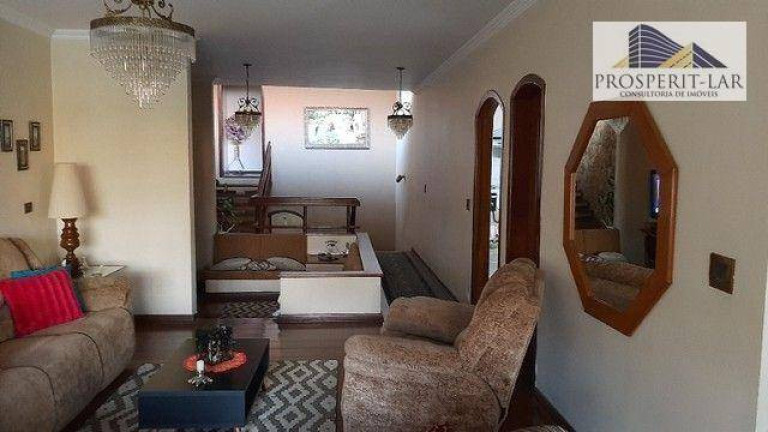 Imagem Casa com 3 Quartos à Venda, 398 m² em Vila Galvão - Guarulhos Imagem Casa com 3 Quartos à Venda, 398 m² em Vila Galvão - Guarulhos