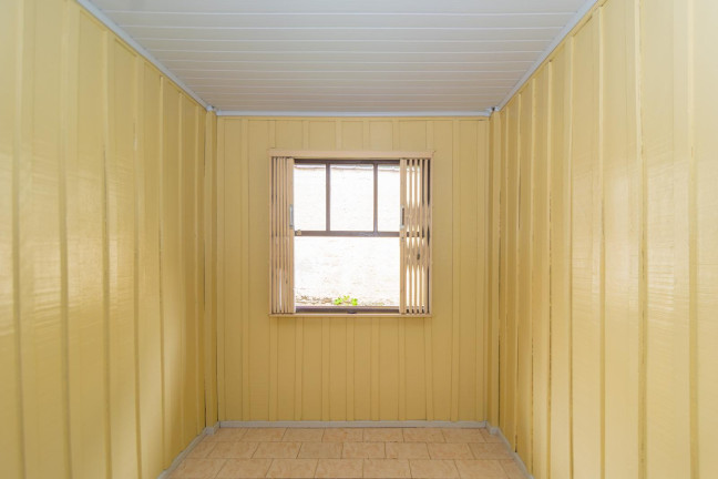 Imagem Casa com 3 Quartos para Alugar, 71 m² em Orleans - Curitiba Imagem Casa com 3 Quartos para Alugar, 71 m² em Orleans - Curitiba