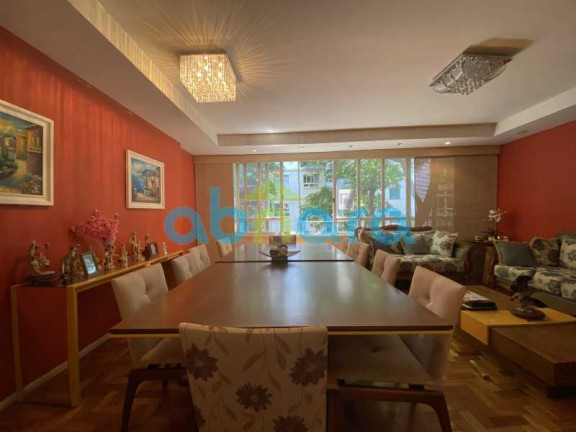 Imagem Apartamento com 4 Quartos à Venda, 210 m² em Copacabana - Rio De Janeiro