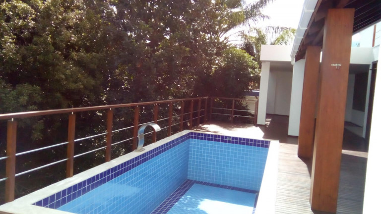 Imagem Casa com 4 Quartos à Venda, 425 m² em Portão - Lauro De Freitas Imagem Casa com 4 Quartos à Venda, 425 m² em Portão - Lauro De Freitas