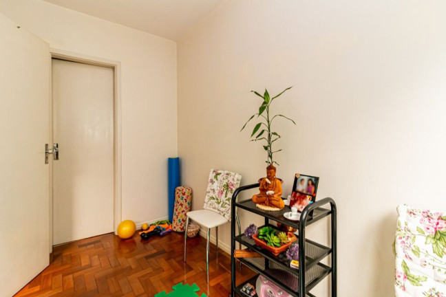 Imagem Apartamento com 2 Quartos à Venda, 84 m² em Menino Deus - Porto Alegre Imagem Apartamento com 2 Quartos à Venda, 84 m² em Menino Deus - Porto Alegre