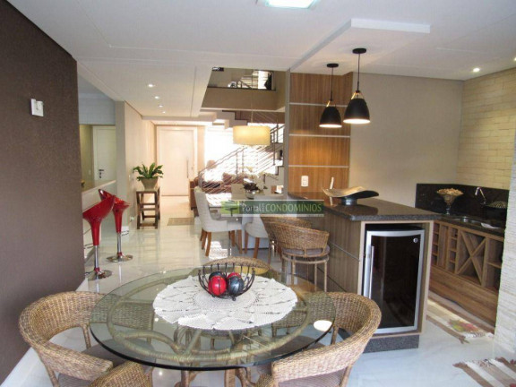 Imagem Casa com 4 Quartos à Venda, 330 m² em Santa Quitéria - Curitiba Imagem Casa com 4 Quartos à Venda, 330 m² em Santa Quitéria - Curitiba