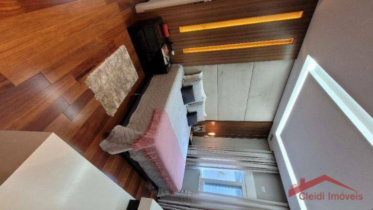 Imagem Casa com 3 Quartos à Venda, 220 m² em Floresta - Joinville Imagem Casa com 3 Quartos à Venda, 220 m² em Floresta - Joinville