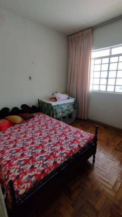Imagem Casa com 4 Quartos à Venda, 315 m² em Santa Efigênia - Belo Horizonte Imagem Casa com 4 Quartos à Venda, 315 m² em Santa Efigênia - Belo Horizonte