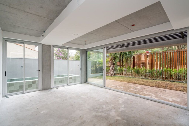Imagem Apartamento com 3 Quartos à Venda, 206 m² em Três Figueiras - Porto Alegre Imagem Apartamento com 3 Quartos à Venda, 206 m² em Três Figueiras - Porto Alegre
