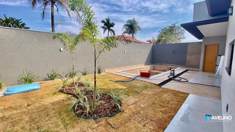 Imagem Casa com 3 Quartos à Venda, 182 m² em Parque Residencial Rita Vieira - Campo Grande