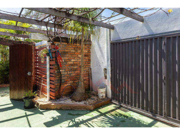 Imagem Imóvel com 2 Quartos à Venda, 250 m² em Vila Palmeiras - Campinas Imagem Imóvel com 2 Quartos à Venda, 250 m² em Vila Palmeiras - Campinas