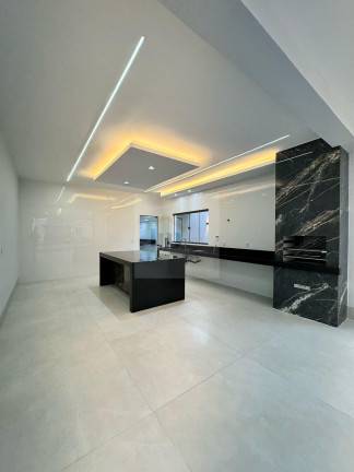 Imagem Casa com 4 Quartos à Venda, 290 m² em Jardim Vila Boa - Goiânia Imagem Casa com 4 Quartos à Venda, 290 m² em Jardim Vila Boa - Goiânia