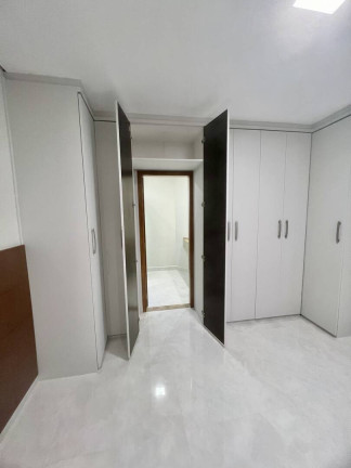 Imagem Casa com 3 Quartos à Venda, 210 m² em Parque Das Nações - Santo André Imagem Casa com 3 Quartos à Venda, 210 m² em Parque Das Nações - Santo André