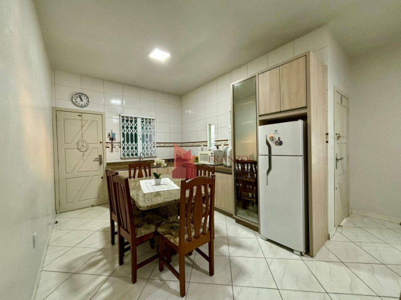 Imagem Casa com 4 Quartos para Alugar, 180 m² em Fazenda - Itajaí Imagem Casa com 4 Quartos para Alugar, 180 m² em Fazenda - Itajaí