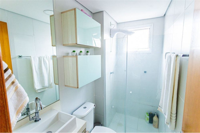 Imagem Imóvel com 3 Quartos à Venda, em Jardim Marilu - Carapicuíba Imagem Imóvel com 3 Quartos à Venda, em Jardim Marilu - Carapicuíba