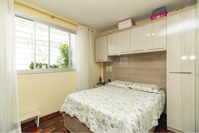 Imagem Imóvel com 4 Quartos à Venda, 75 m² em Passo Da Areia - Porto Alegre Imagem Imóvel com 4 Quartos à Venda, 75 m² em Passo Da Areia - Porto Alegre