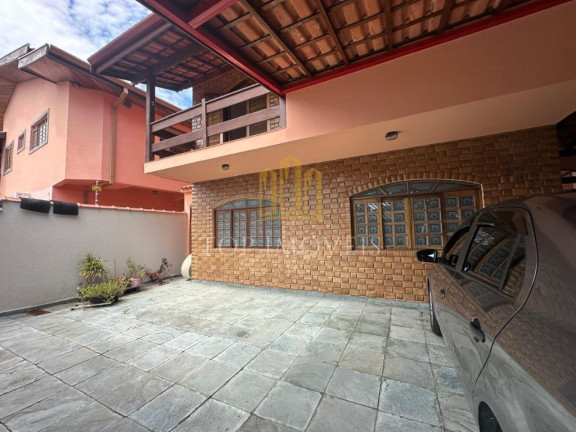 Casa com 3 Quartos à Venda, 190 m² em Jardim Portugal - São José Dos Campos