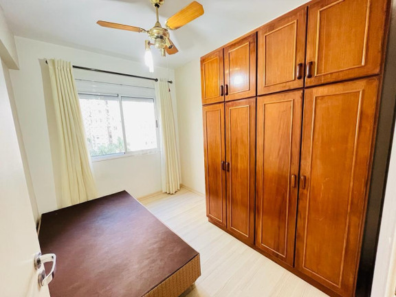 Imagem Imóvel com 3 Quartos à Venda, em Vila Ipiranga - Porto Alegre Imagem Imóvel com 3 Quartos à Venda, em Vila Ipiranga - Porto Alegre