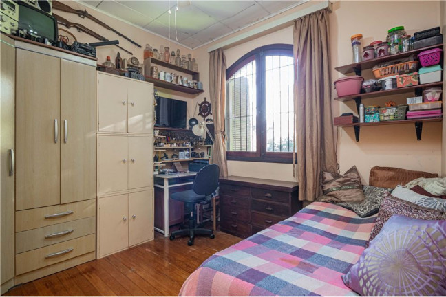 Imagem Casa com 5 Quartos à Venda, em Petrópolis - Porto Alegre Imagem Casa com 5 Quartos à Venda, em Petrópolis - Porto Alegre